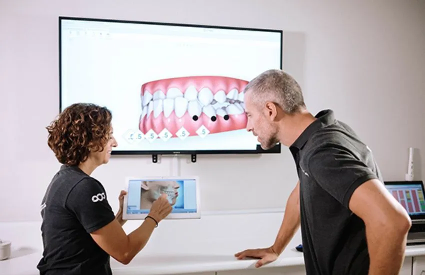 Dental Monitoring: ¿Qué es y cómo puede ayudarte en tu tratamiento de ortodoncia?